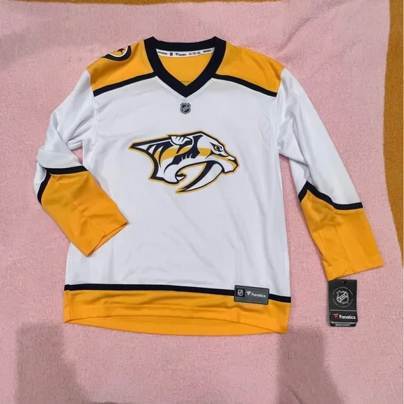 New Predators jersey kids - Picture 2 of 6